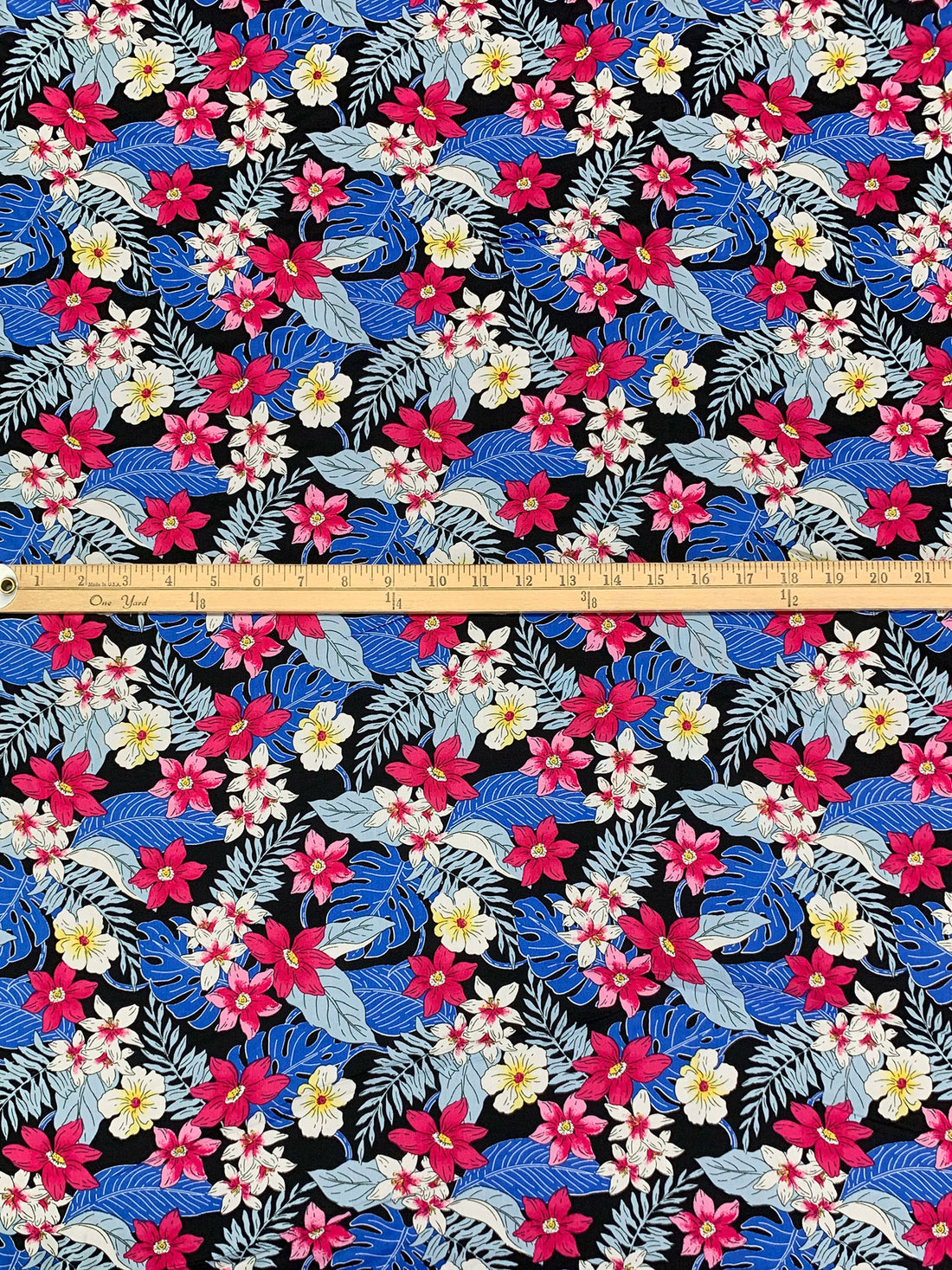 Black/Fuchsia Rose/True Blue/Multi 100% Cotton Tropical Floral Print Poplin 58W