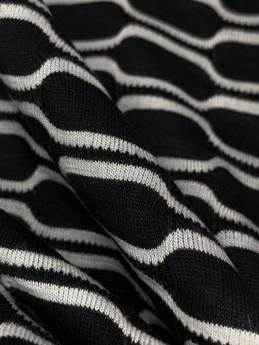 Black/White Rayon/Polyester Honeycomb Weave Knit 58W