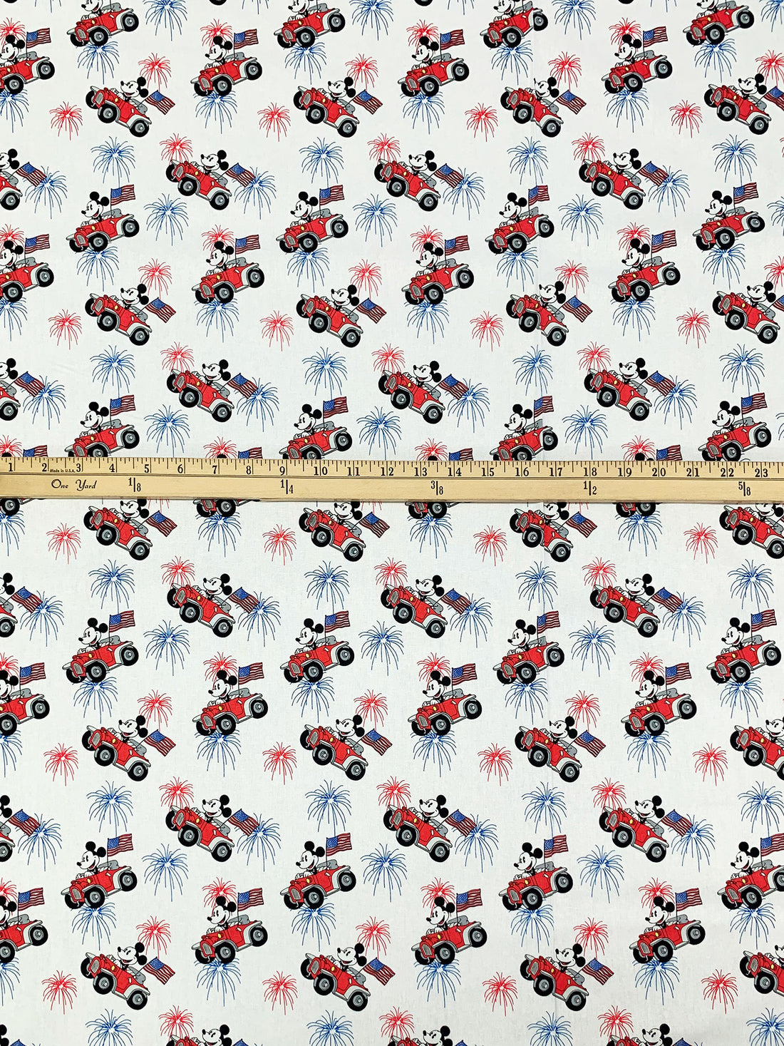 White/Red/Blue 100% Cotton Mickey Patriotic Car Print Quilt Weight Woven 44W