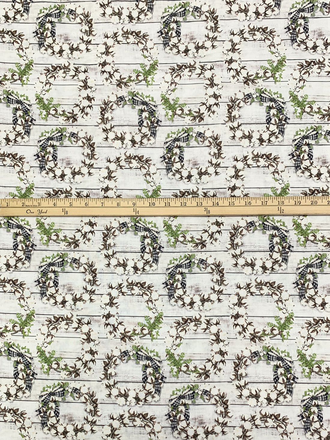 Cloud White/Fern Green/Coffee Brown 100% Cotton Wreaths On Board Print Quilt Weight Woven 43W