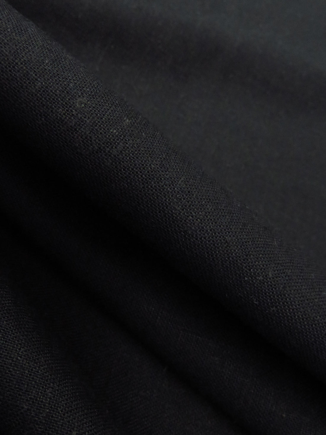 Black Viscose/Linen Linen-Look Shirt Weight Woven 52W