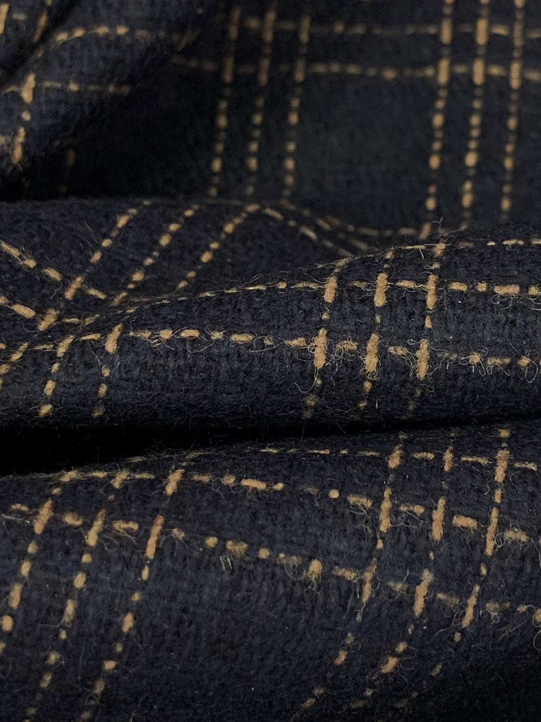 Navy/Tan 100% Polyester Plaid Tweed Weave Suiting - NY Designer - 61W