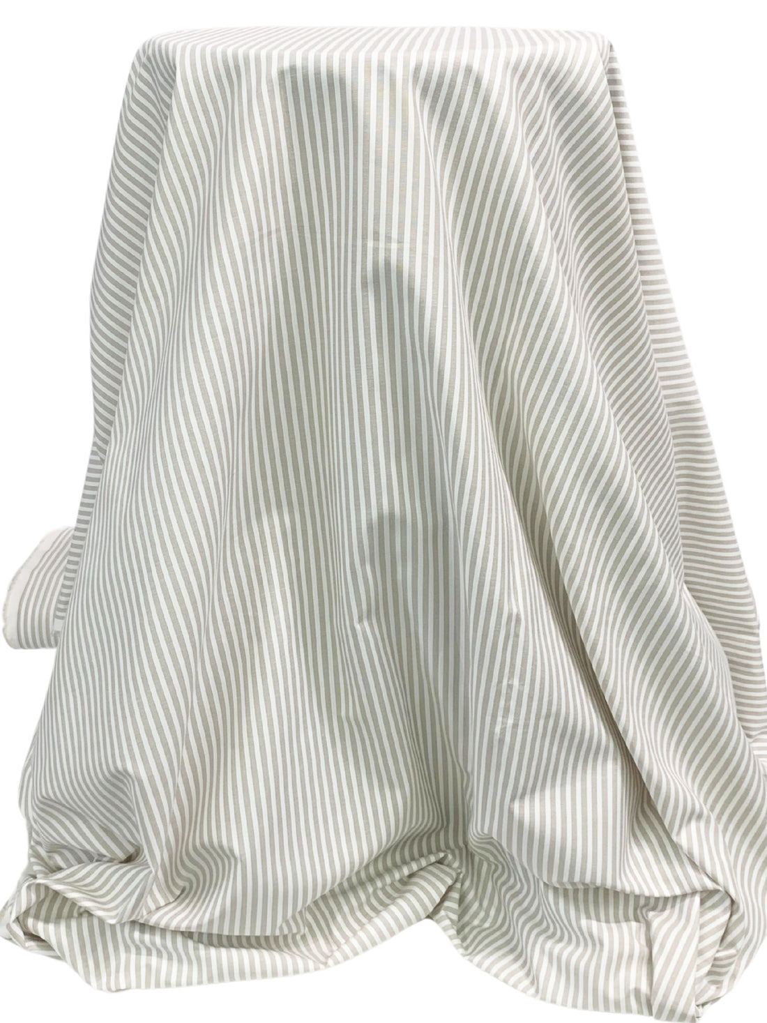 White/Umber Cotton/Polyester Vertical Fine Oxford Stripe Shirting 56W