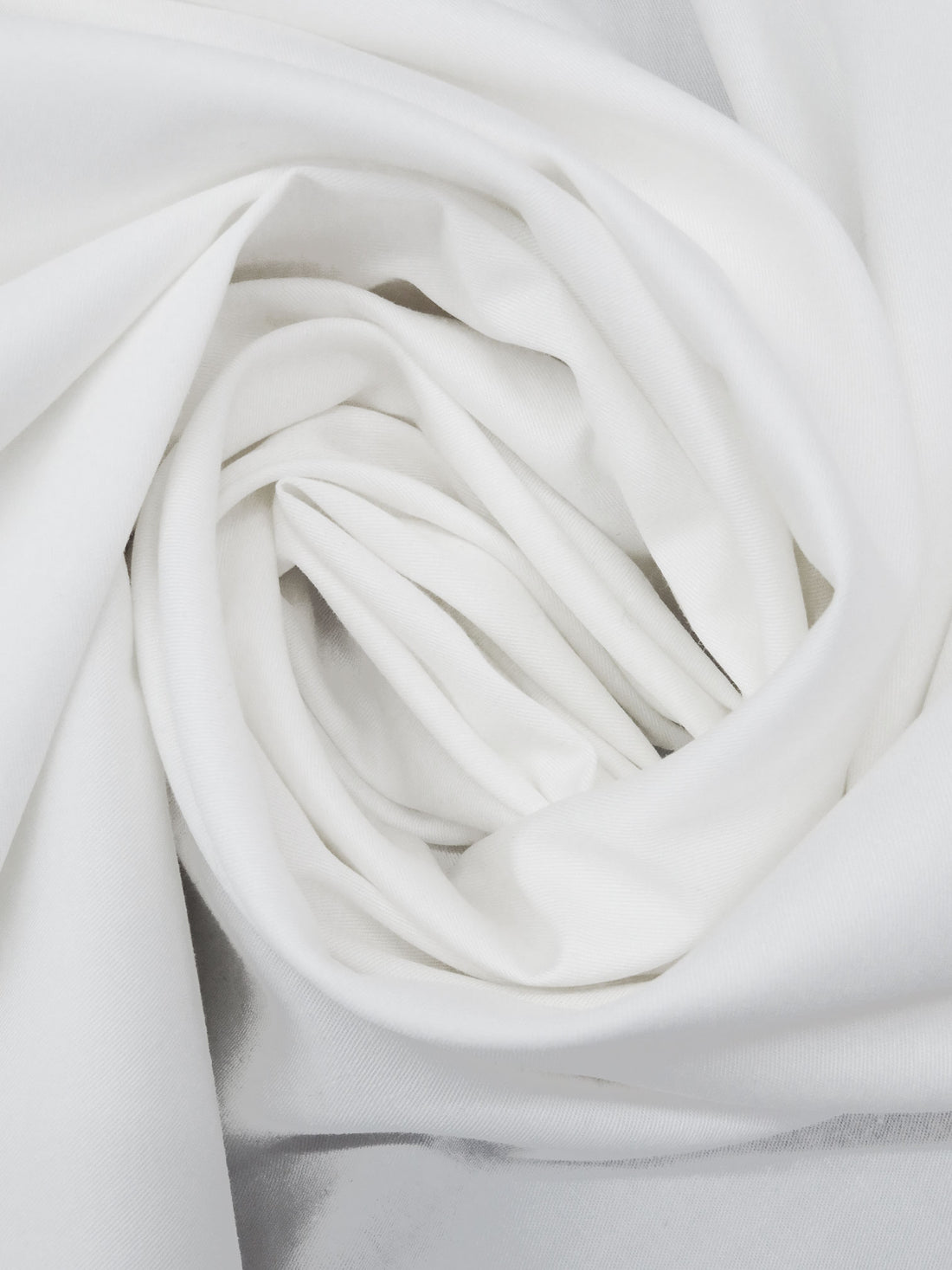 Warm White 100% Cotton Fineline Twill - Robert Kaufman - 44W