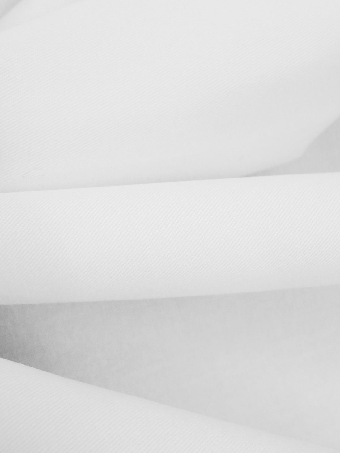 Warm White 100% Cotton Fineline Twill - Robert Kaufman - 44W