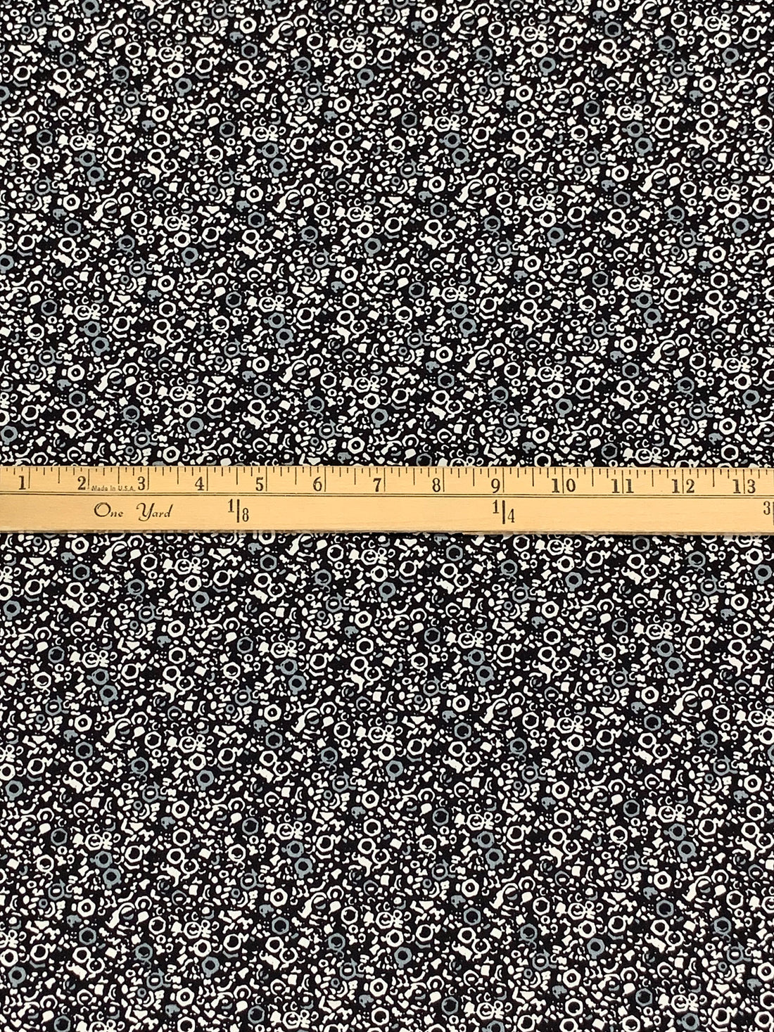 Muted Black/White/Gray 100% Cotton Abstract Print Poplin Shirting - Robert Kaufman - 58W