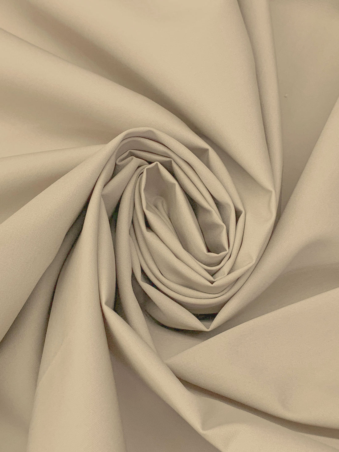 Putty Polyester/Cotton Triumph Poplin Jacketing - Robert Kaufman - 58W