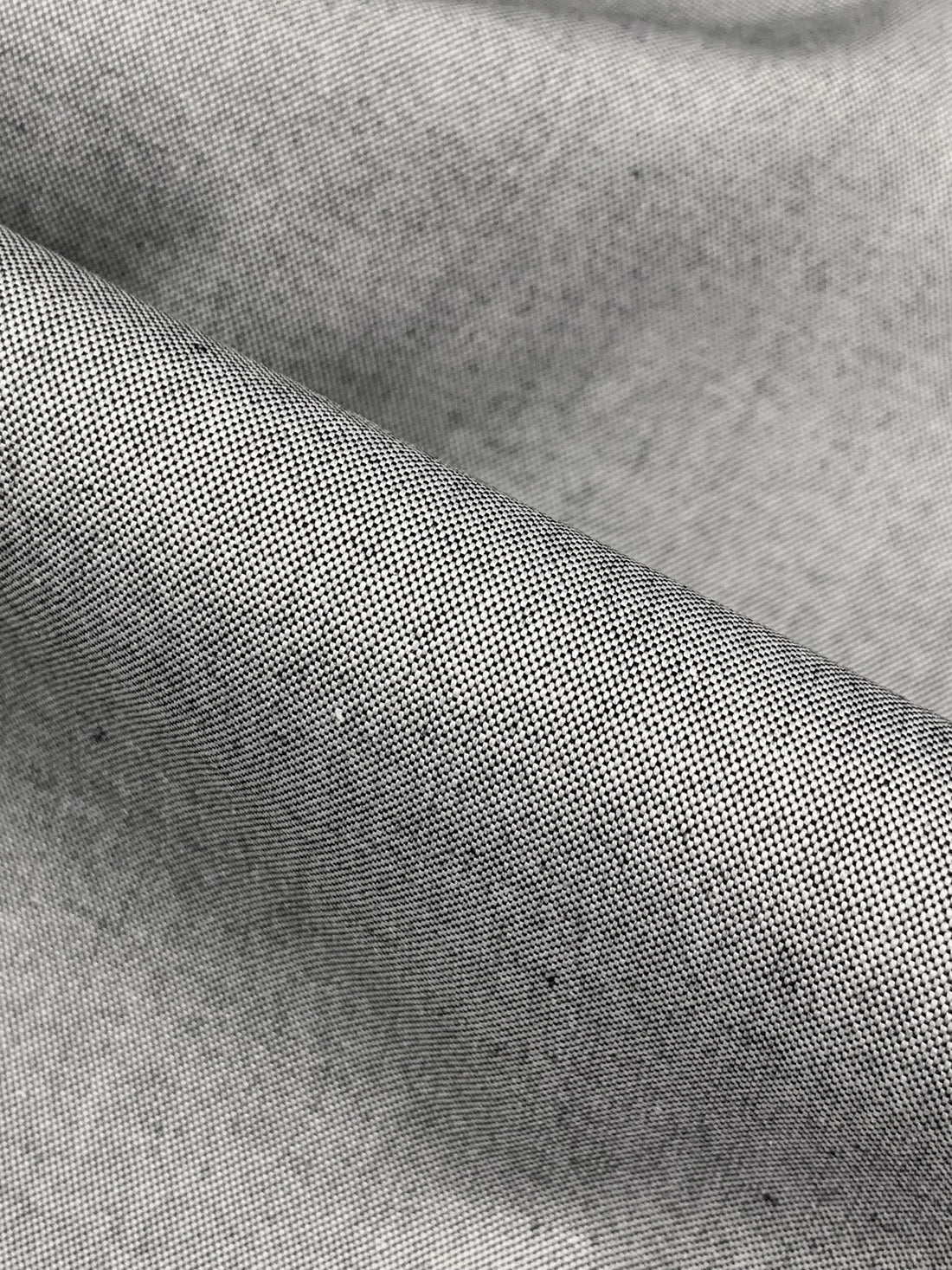 Black/White 100% Cotton Pinpoint Oxford Shirting - Robert Kaufman - 44W
