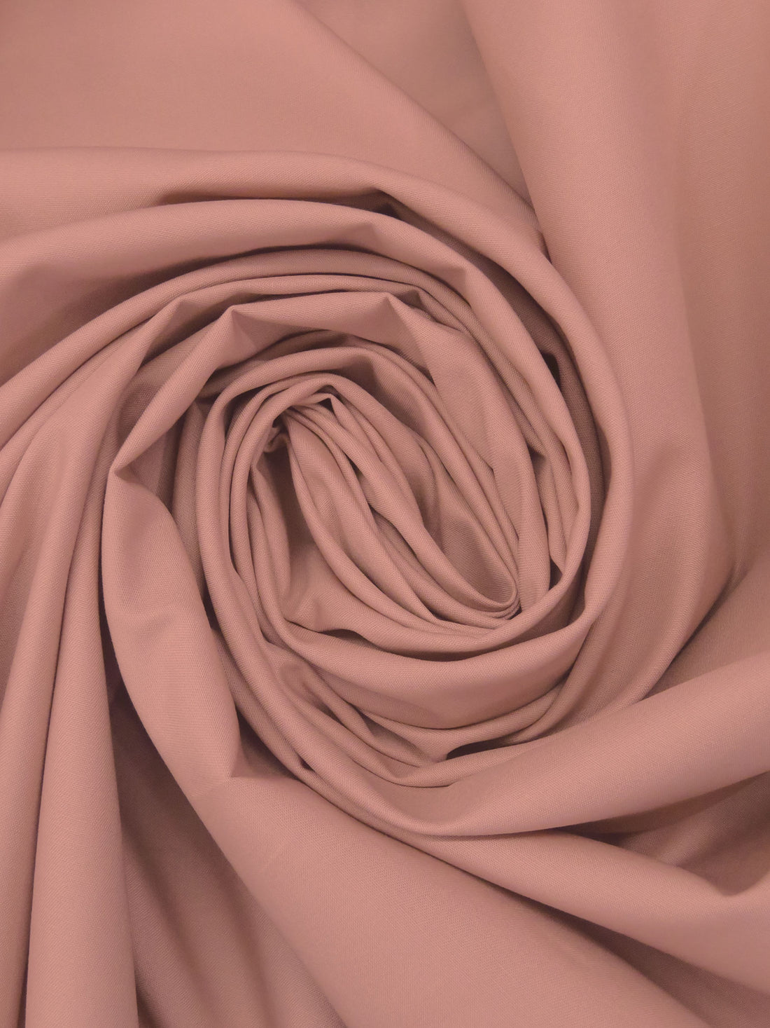 Salmon Rose 100% Combed Cotton Fineline Twill - Robert Kaufman - 44W