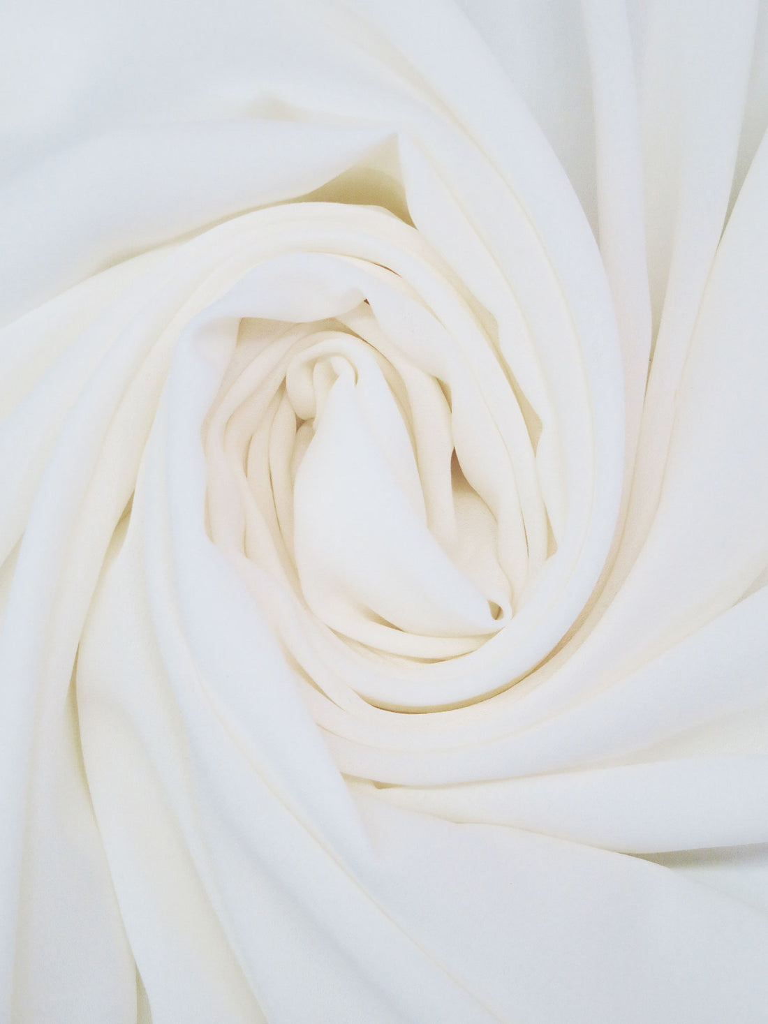 White 100% Polyester Georgette 57W