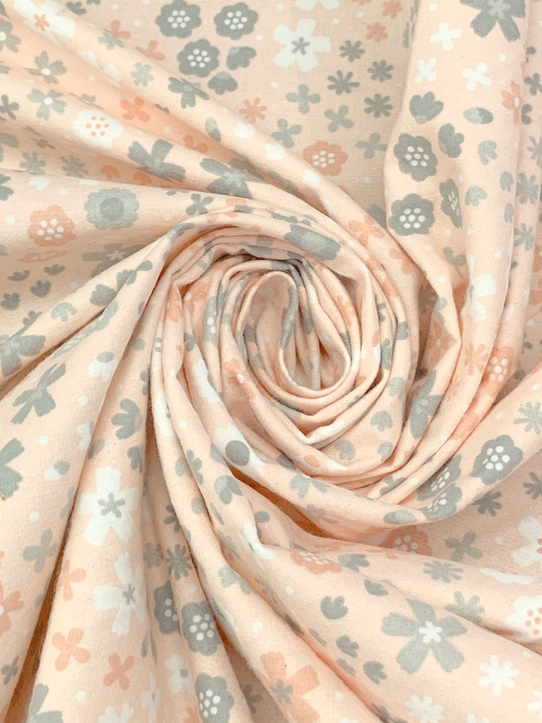 Blushing Peach/Apricot/White/Multi 100% Cotton Floral Print Flannel - Robert Kaufman - 40W