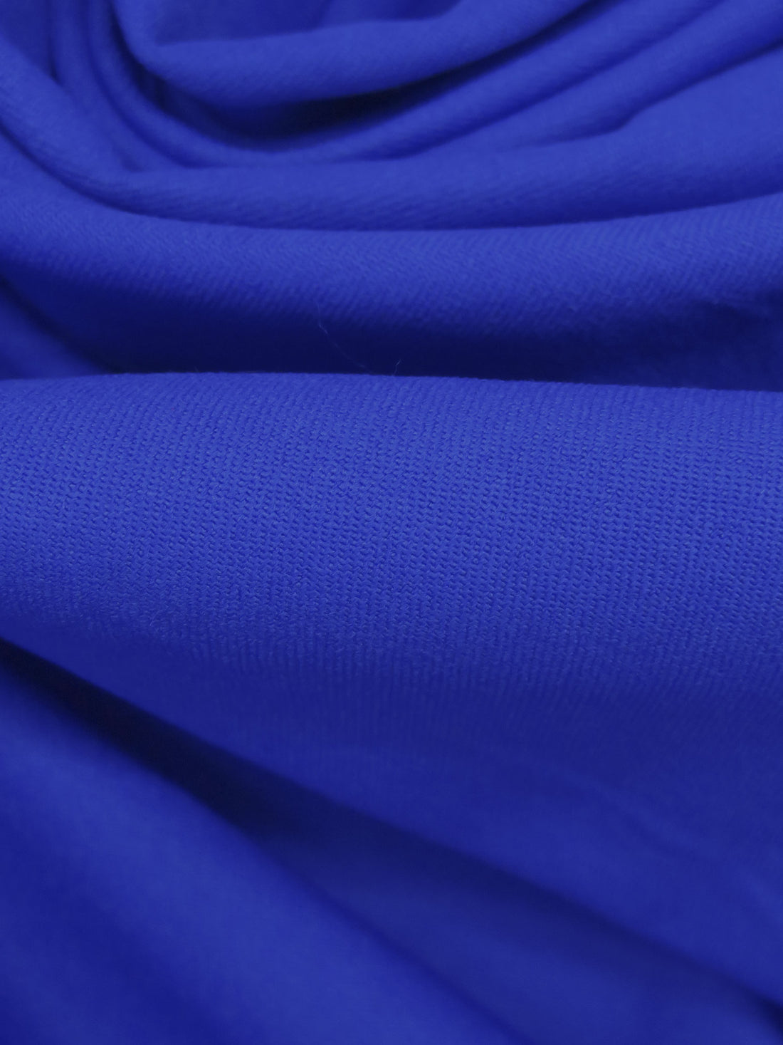 New Blue Rayon/Nylon/Lycra Stretch Bengaline Suiting 59W