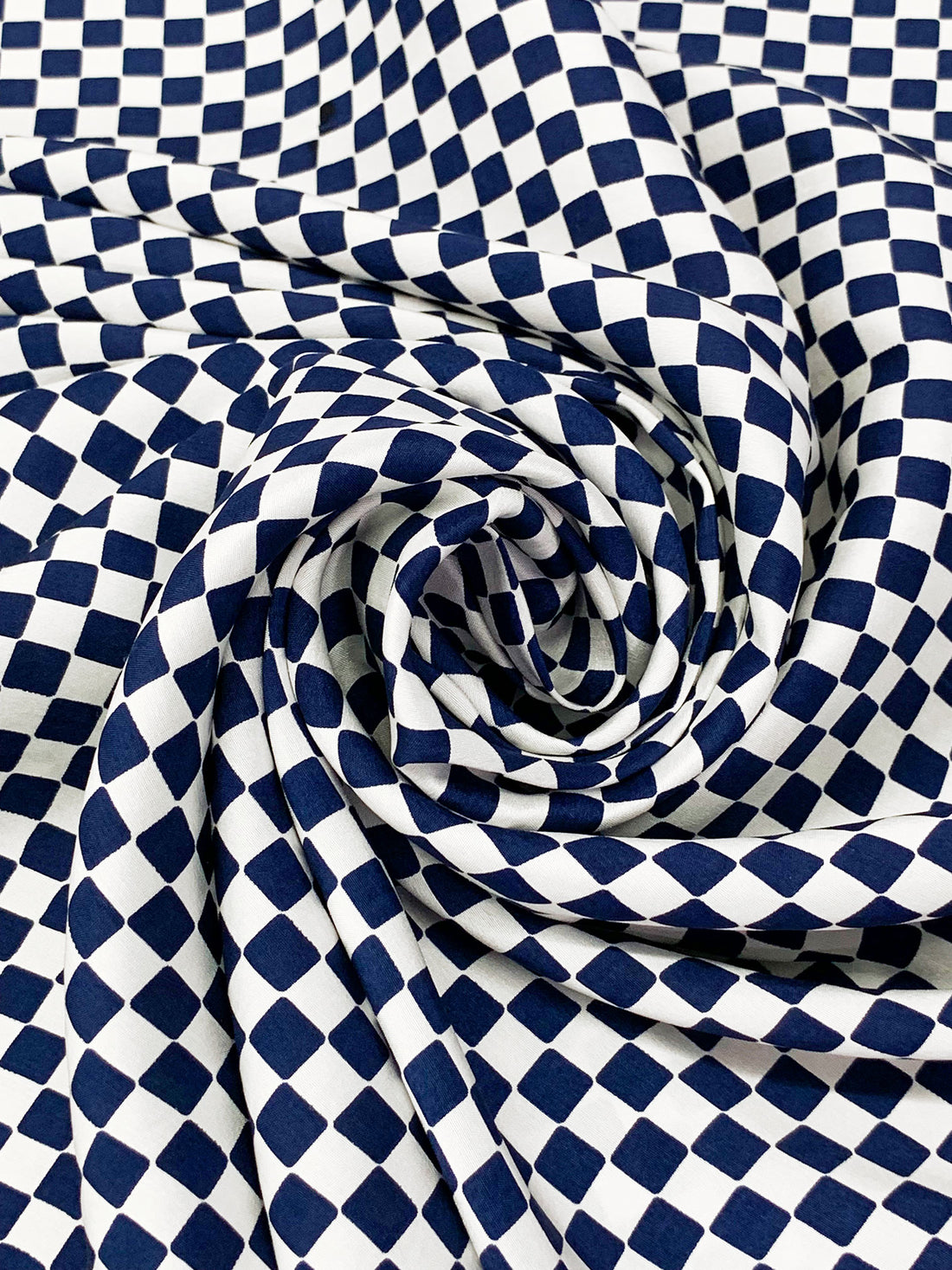 Navy/White 100% Silk Checkerboard Print Shantung - Ralph Lauren - 44W