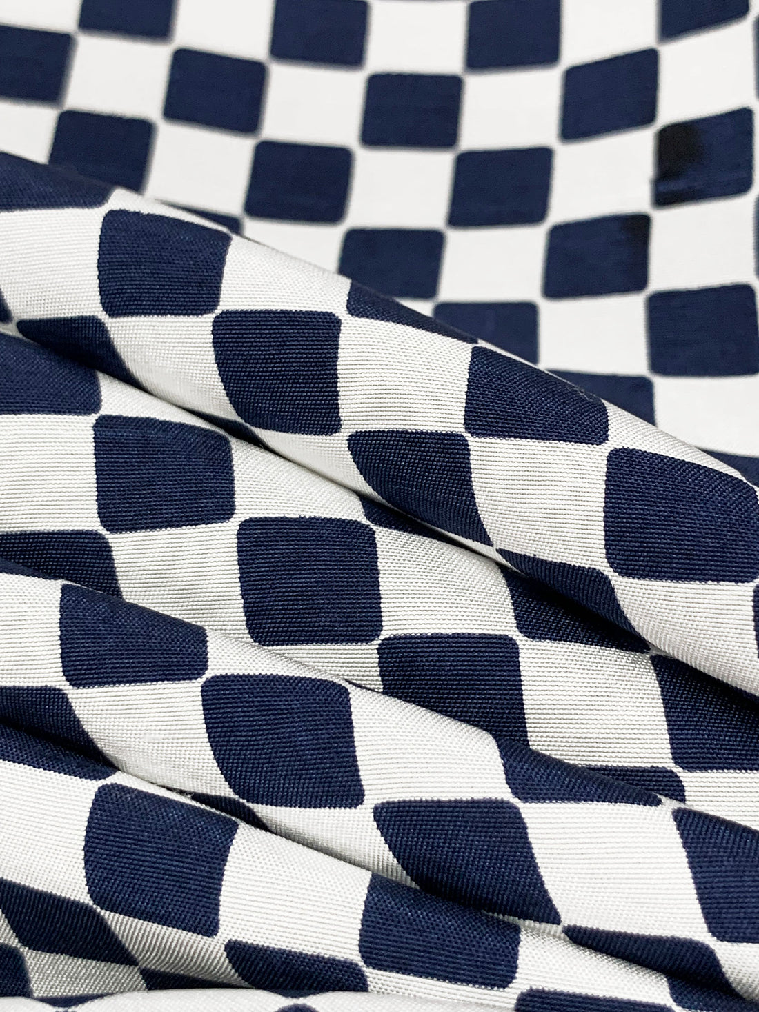 Navy/White 100% Silk Checkerboard Print Shantung - Ralph Lauren - 44W