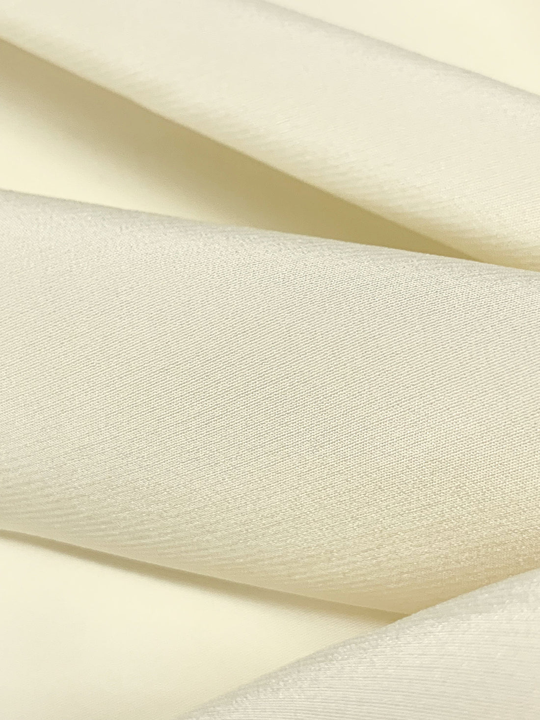 Custard Silk/Lycra Crepe De Chine - Ralph Lauren - 53W