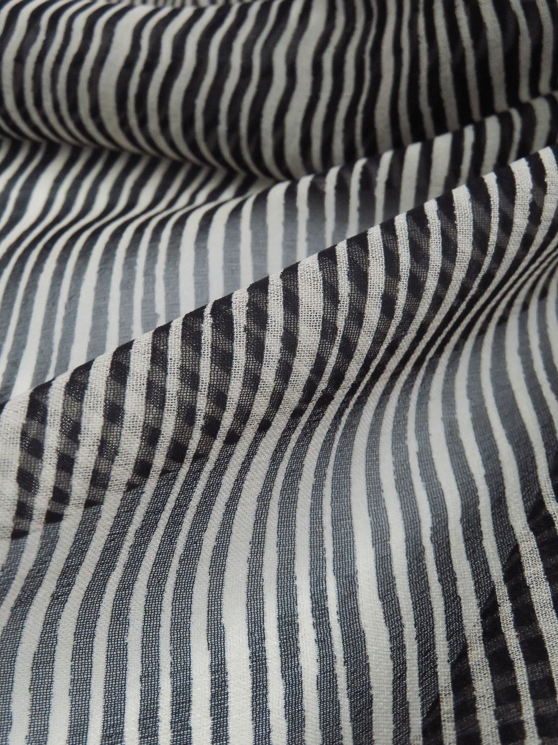 Fossil Gray/Black 100% Silk Novelty Horizontal Stripe Print Chiffon - Ralph Lauren - 44W