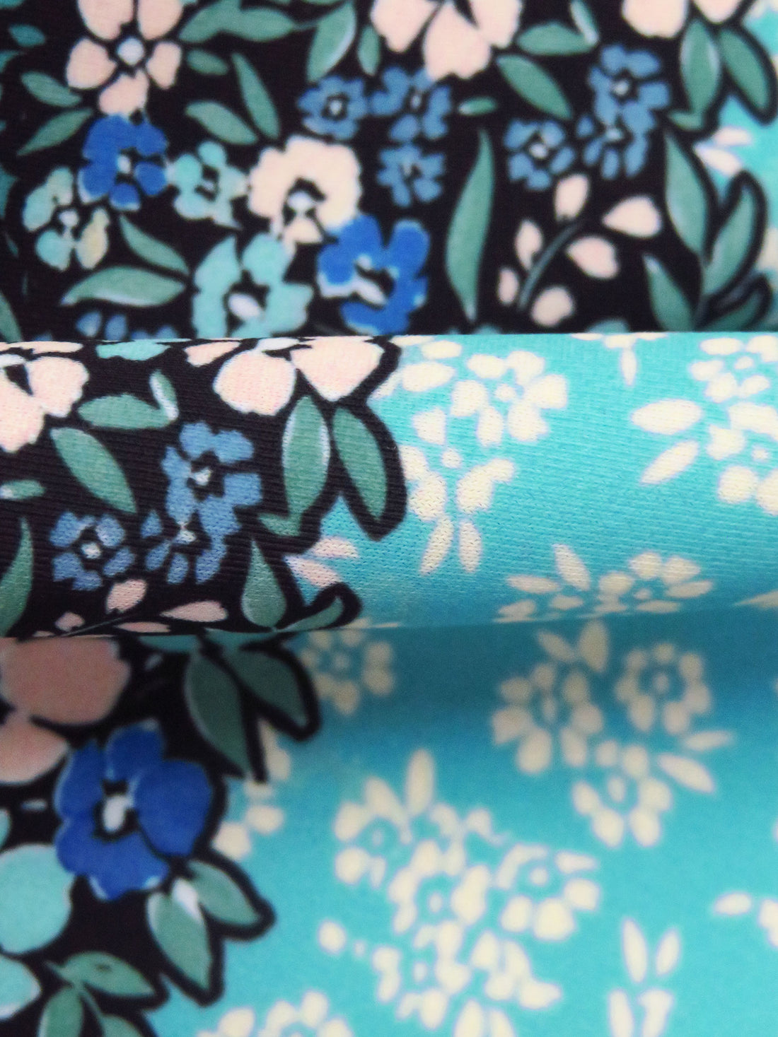 Turquoise/Black/Pale Soft Pink/Multi Nylon/Lycra Vertical Floral Stripe Print Swim/Activewear Knit - NY Designer - 60W