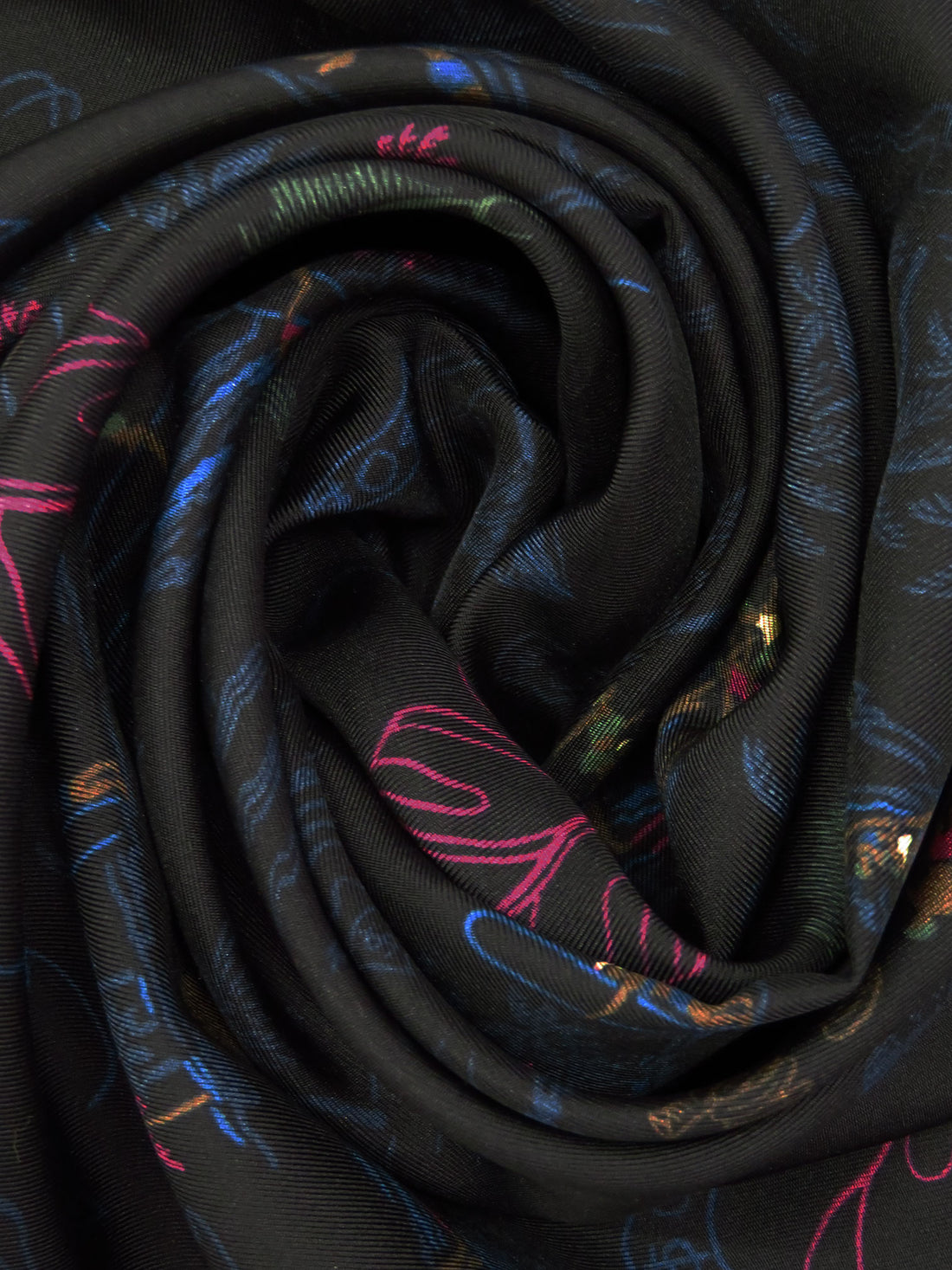 Black/Dark Navy/Dark Raspberry/Multi 100% Silk Beach Scene Print Twill - Ralph Lauren - 44W