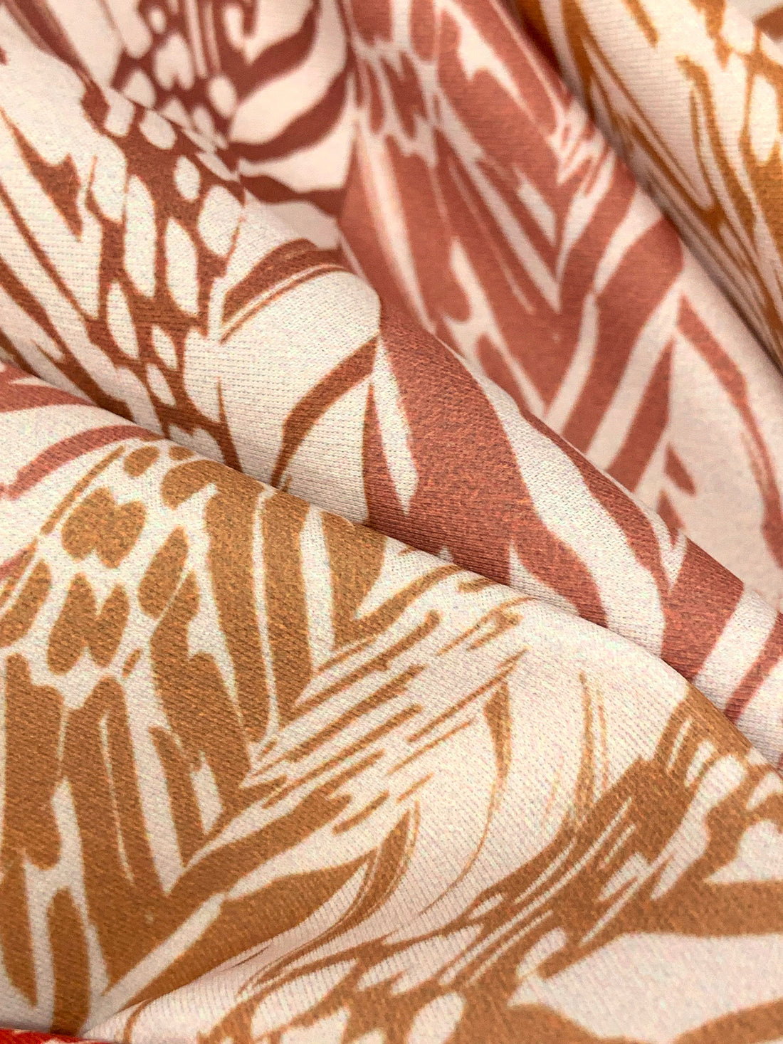 Antique Beige/Copper Red/Taupe Nylon/Lycra Vertical Abstract Animal-Look Stripe Print Swim/Activewear Knit - NY Designer - 60W