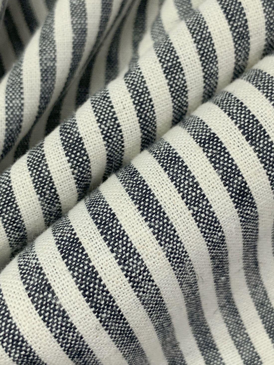 Muted Black/Off-White Linen/Cotton Vertical Stripe Midweight Woven - Ralph Lauren - 56W