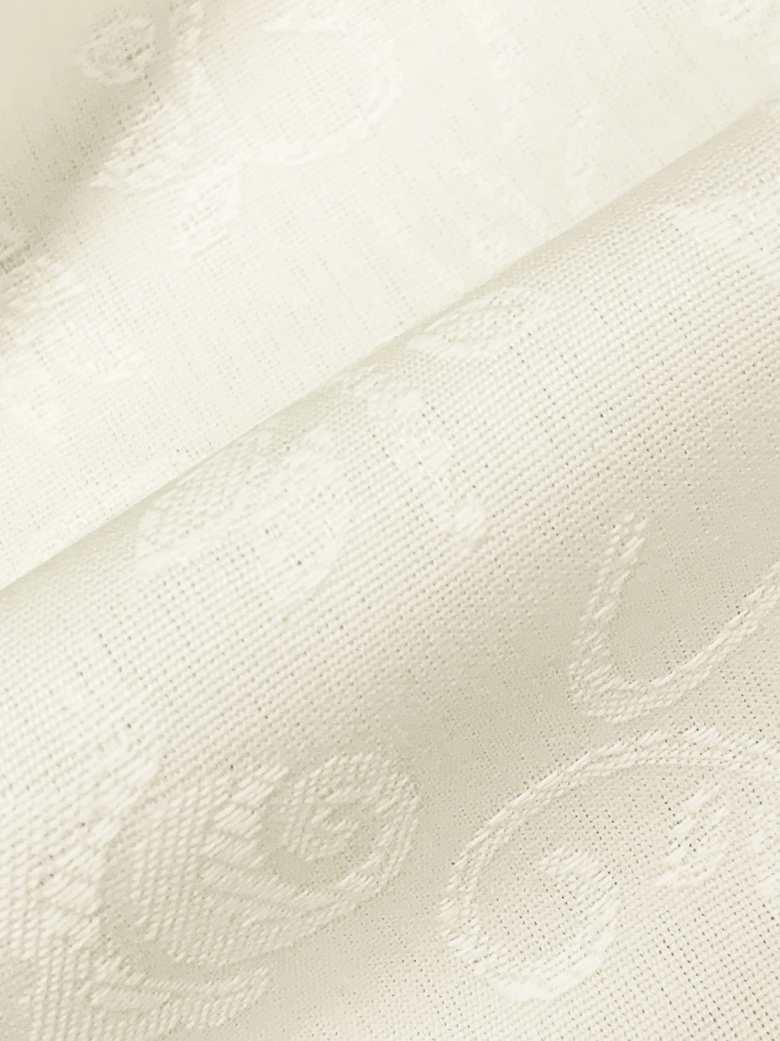 Off-White 100% Cotton Floral Scrolls Weave Jacquard Suiting 56W