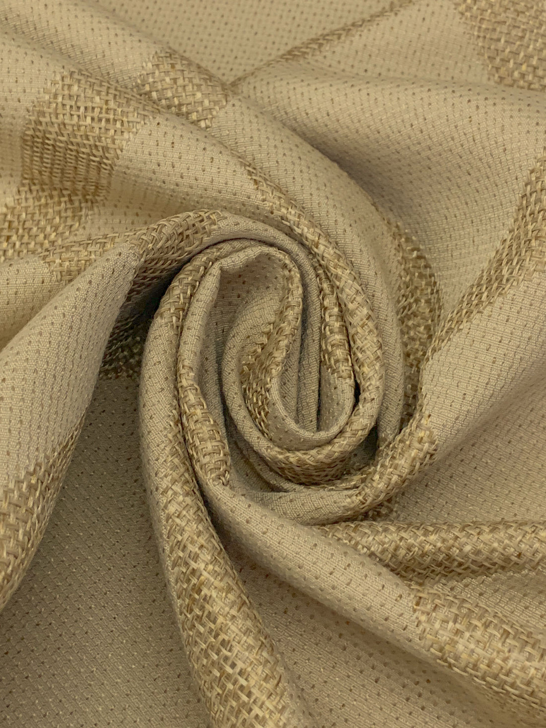 Tan/Shadow Brown 100% Nylon Large Crosshatch Design Jacquard Burlap Woven 57W