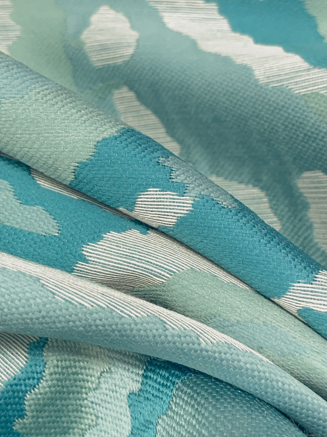 Aegean Sea/Bayside Green/White 100% Polyester Ornate Abstract Weave Jacquard Home Decor Woven 60W