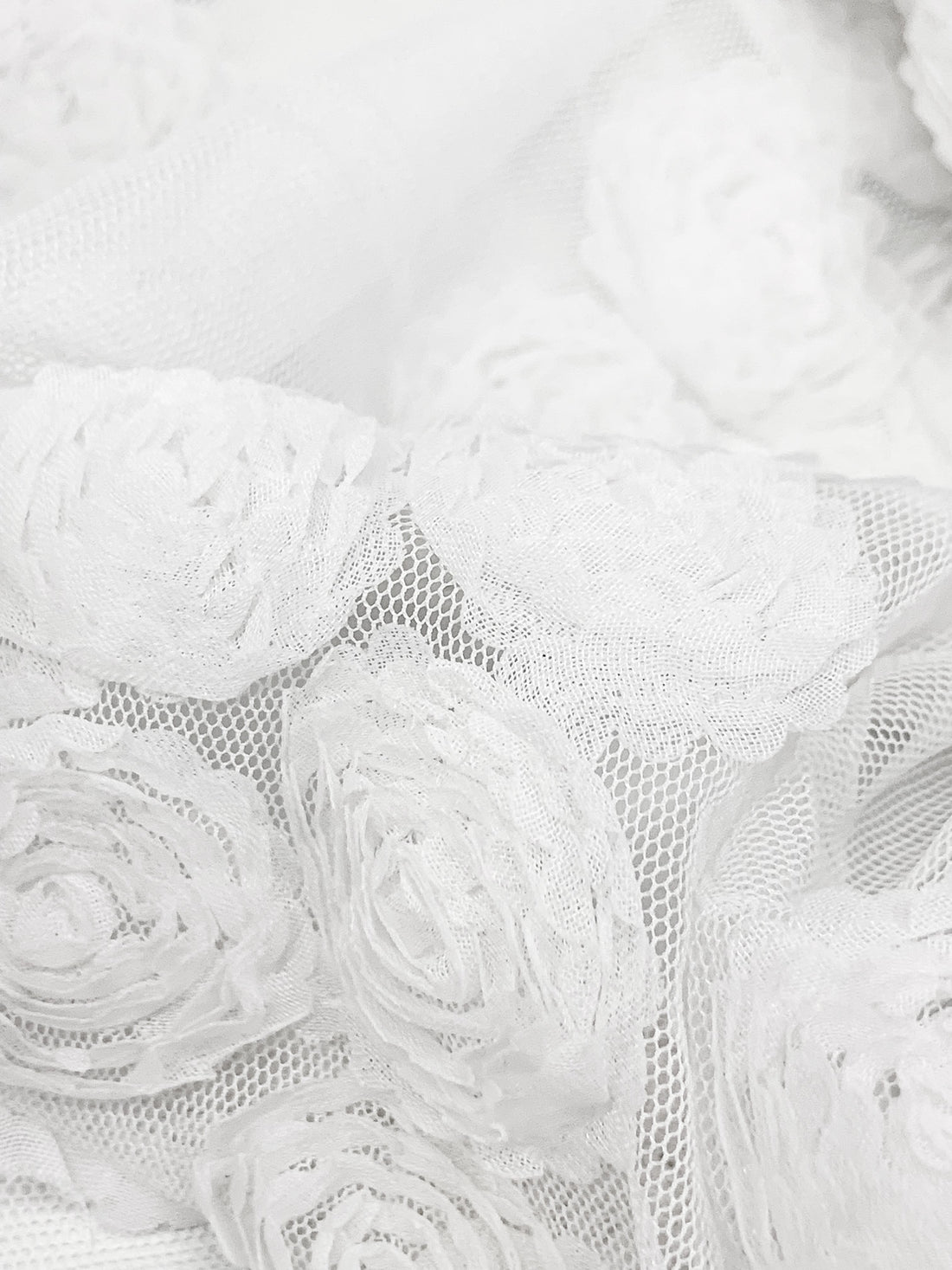 White 100% Nylon Embellished Rosettes Netting 52W