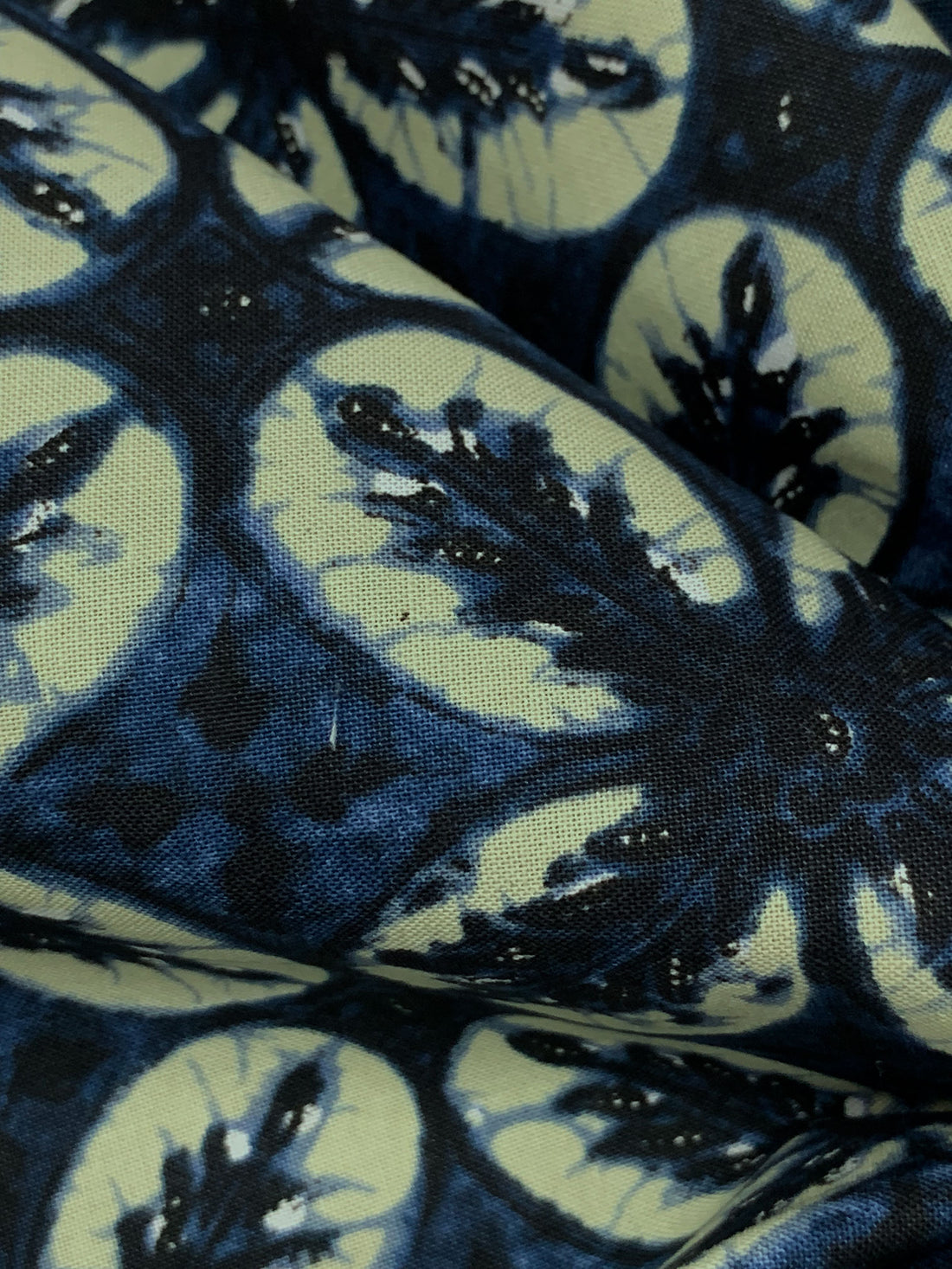 Navy/Sage Beige/Black 100% Cotton Floral Medallion Print Shirting 42W
