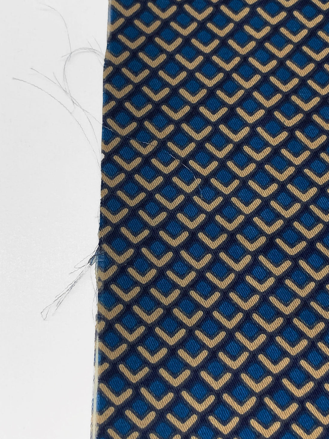 SOLD AS IS ONLY - Prussian Blue/Pale Brown 100% Silk Abstract Scales Print Twill Blouse Weight Woven - NY Designer - 23W