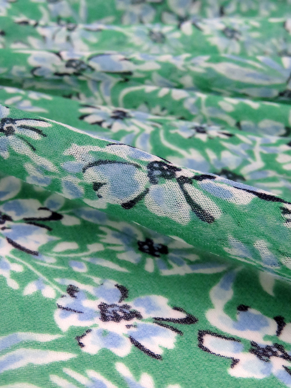 Irish Green/Pale Cornflower Blue/Navy/Ghost White 100% Polyester Floral Print Georgette 56W