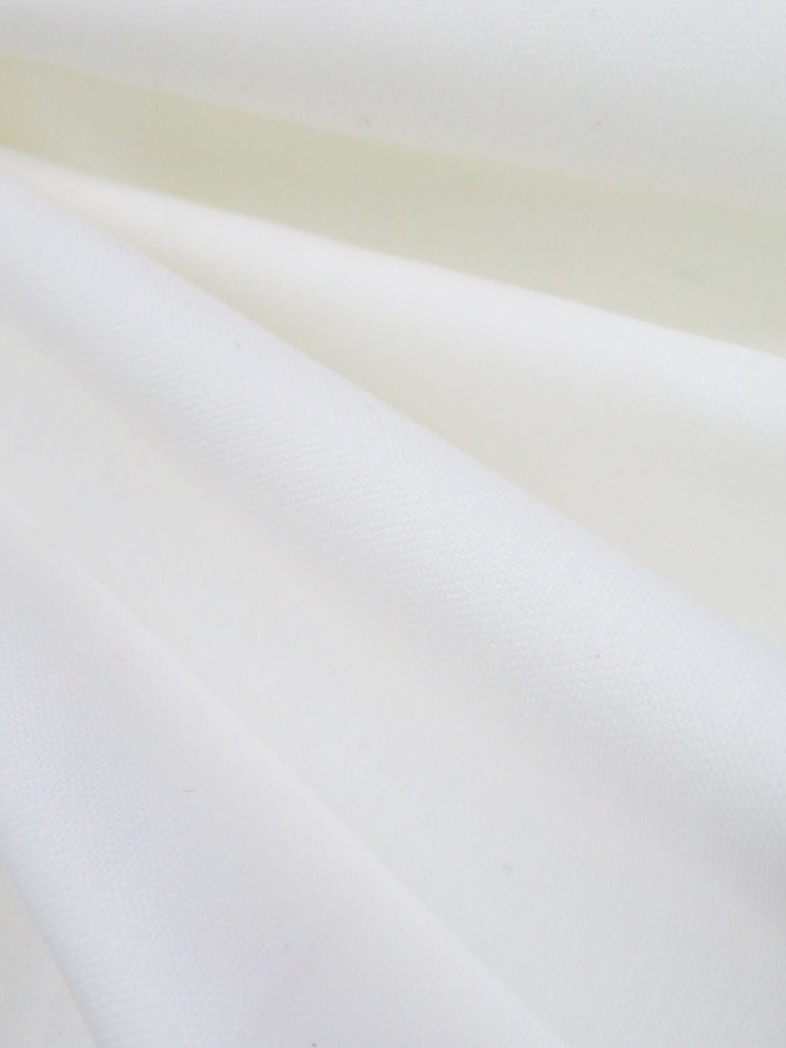 Off-White Cotton/Lycra Sateen Shirt Weight Woven 58W