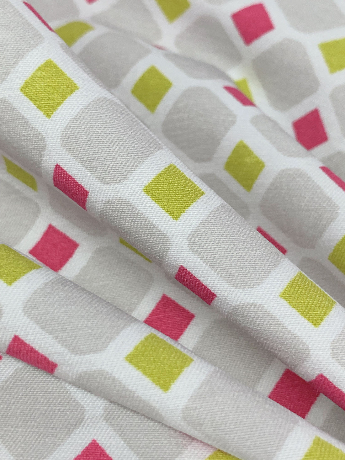 Silver Sand/Cerise/Antique Gold Rayon/Nylon/Lycra Diamond Geometric Print Stretch Bengaline Suiting 58W