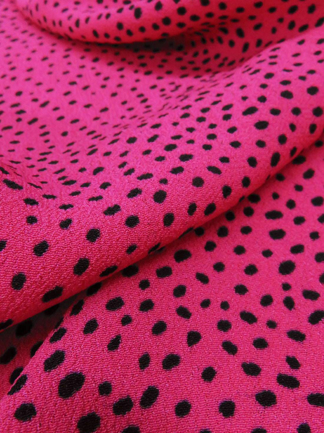 Raspberry Pink/Black 100% Rayon Speckled Print Crinkle Crepe Challis - NY Designer - 36W