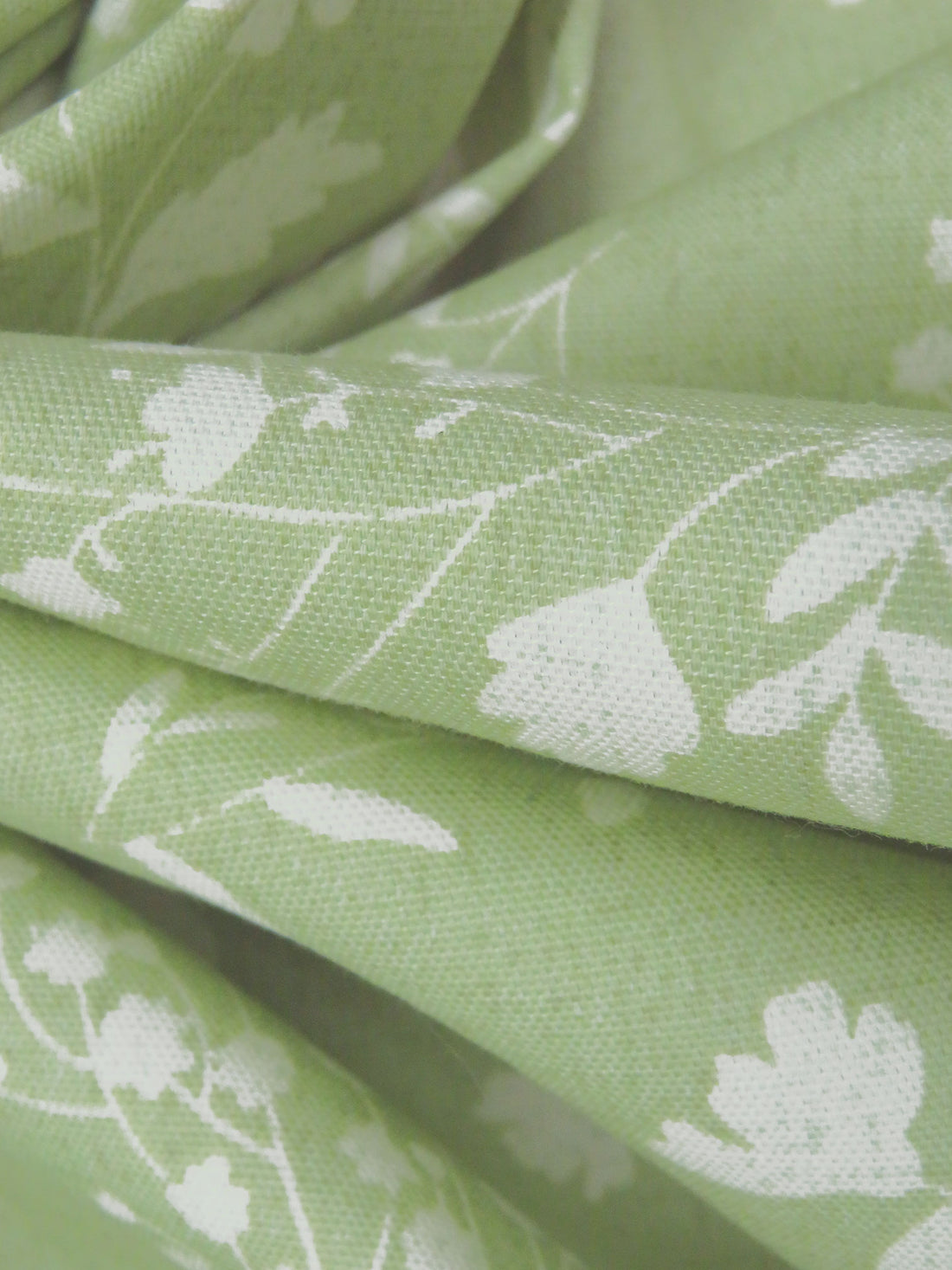 Olivine/White Cotton/Linen Floral Silhouette Print Midweight Woven 59W
