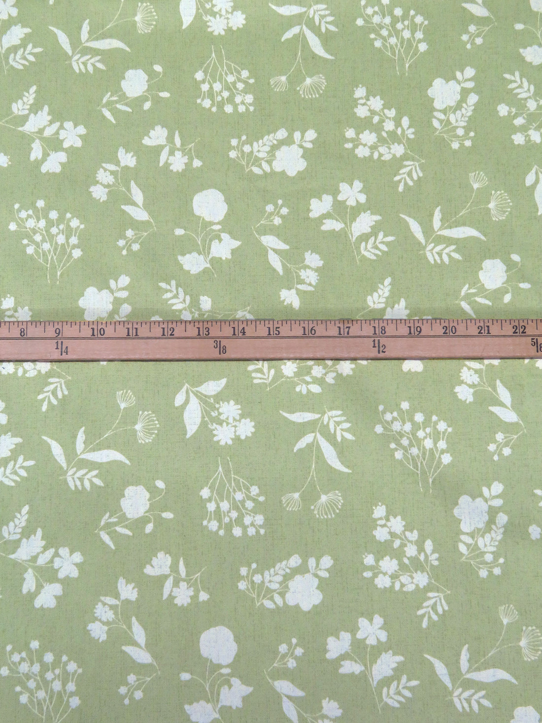 Olivine/White Cotton/Linen Floral Silhouette Print Midweight Woven 59W