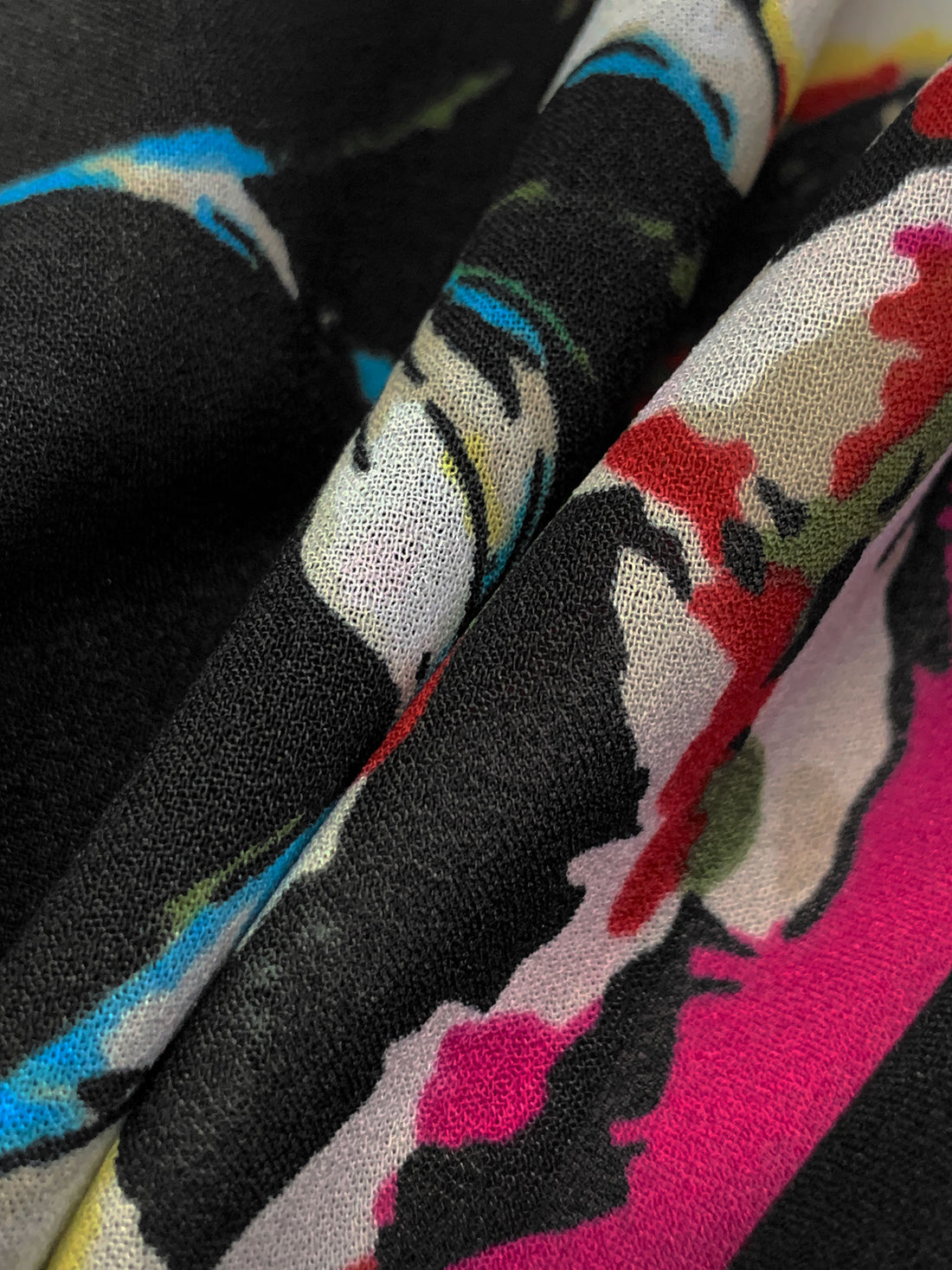 Black/Dark Magenta/Lemon/Multi 100% Polyester Floral Print Georgette - Norma Kamali - 58W