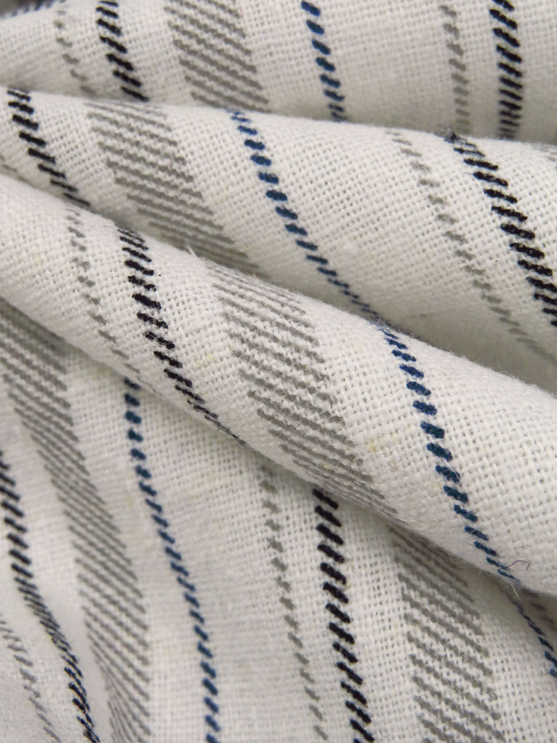 Cream/Dark Navy/Pastel Gray/Black Linen/Cotton Yarn-Dyed Vertical Stripe Weave Midweight Woven 56W