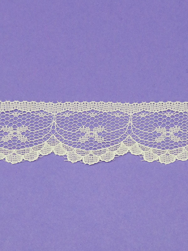 1.25" Eggshell 100% Polyester Floral Scalloped Lace Netting Edging Trim