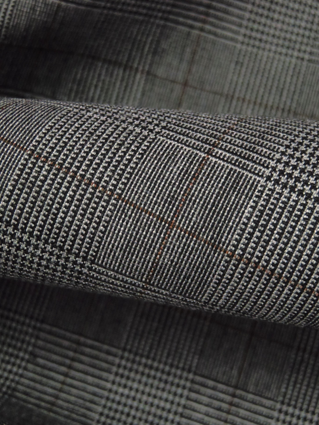 Black/Light Gray/Light Brown Polyester/Rayon/Lycra Plaid Weave Stretch Suiting 56W