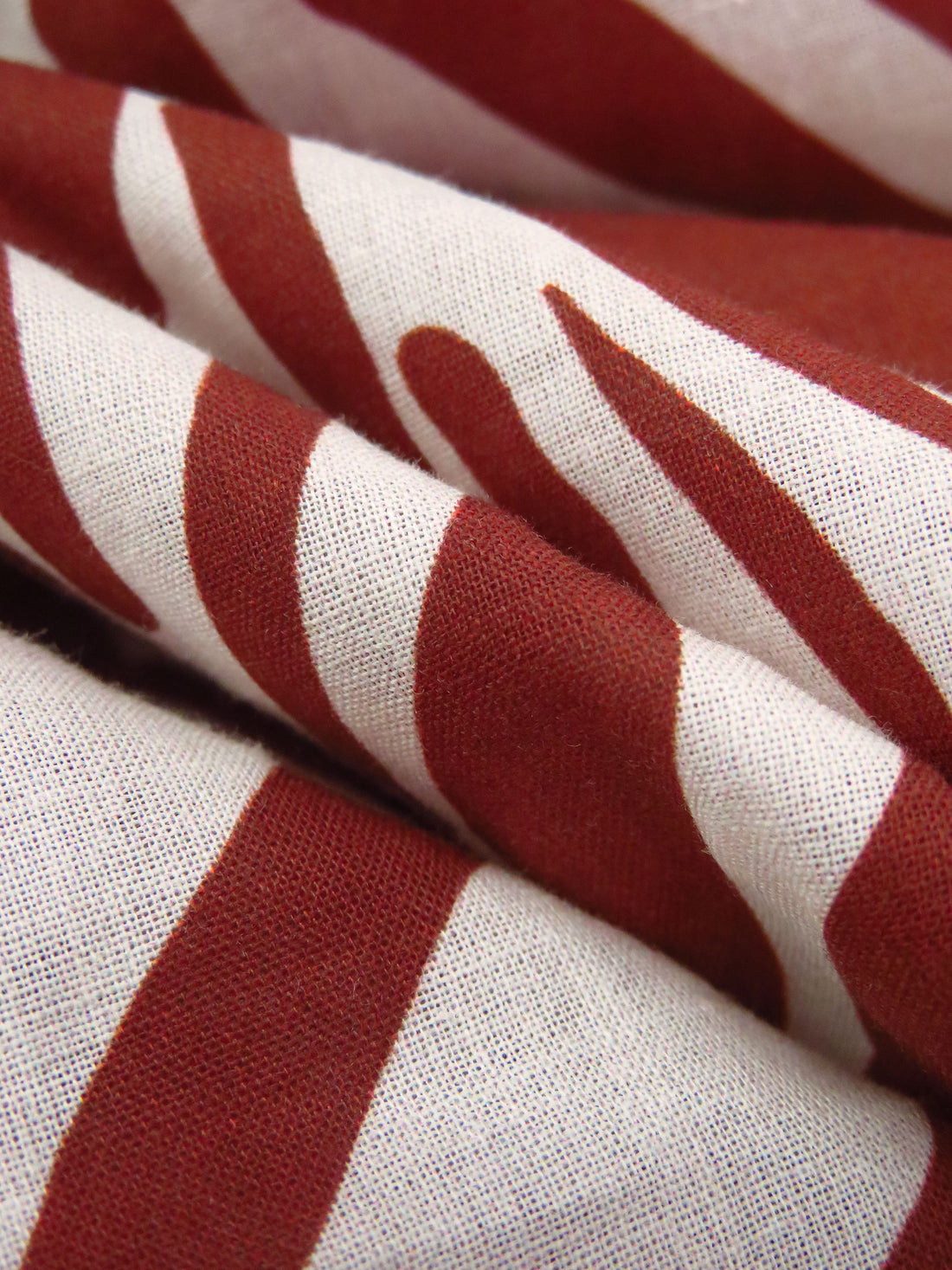 Cypress Bark Red/Penguin White 100% Cotton Abstract Tile Print Voile 56W