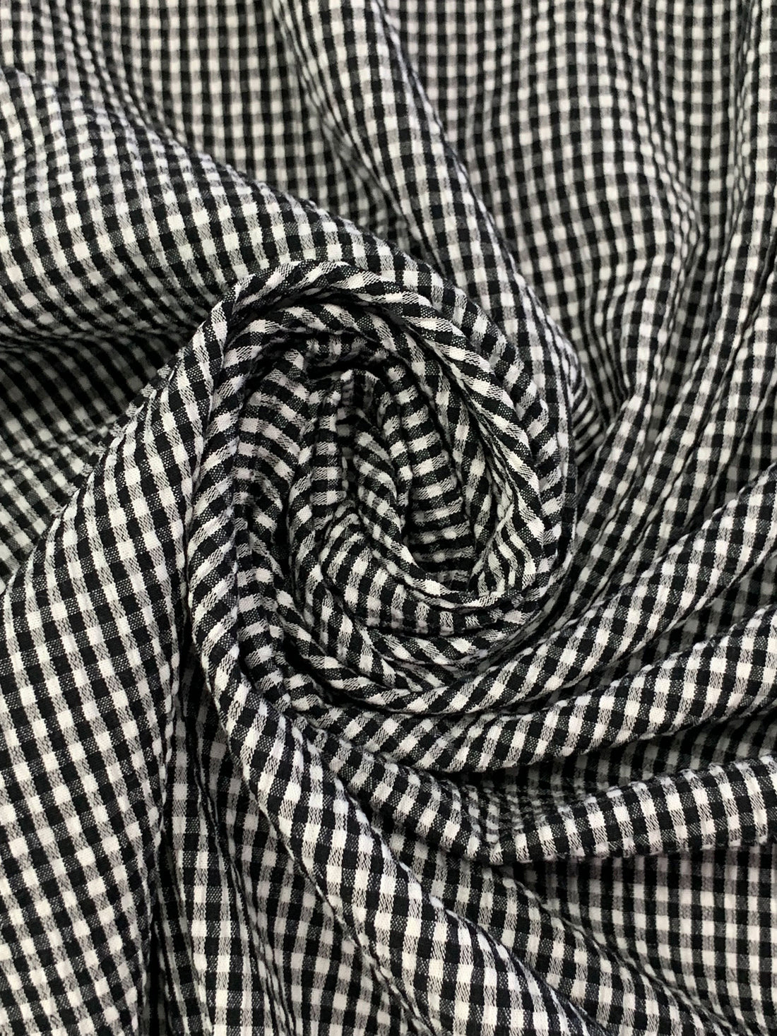 Black/White Cotton/Polyester/Lycra Puckered Check Weave Shirting 50W
