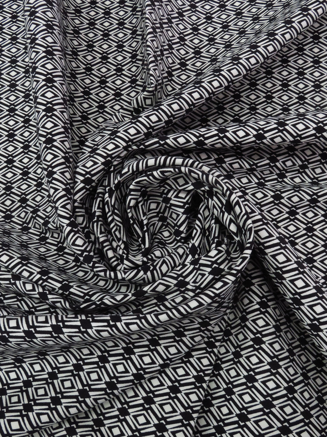 Pale Ash Gray/Black Rayon/Nylon/Lycra Diamond Print Stretch Bengaline Suiting 58W