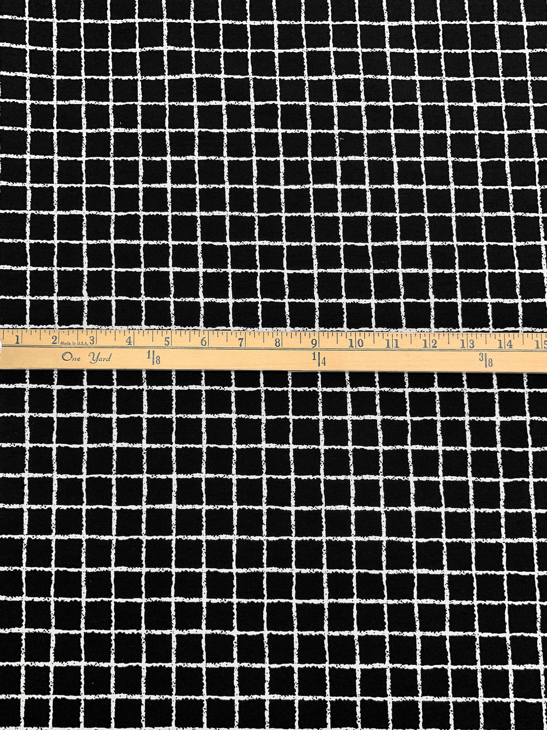 Black/White Rayon/Nylon/Lycra Rugged Grid Print Stretch Bengaline Suiting 58W