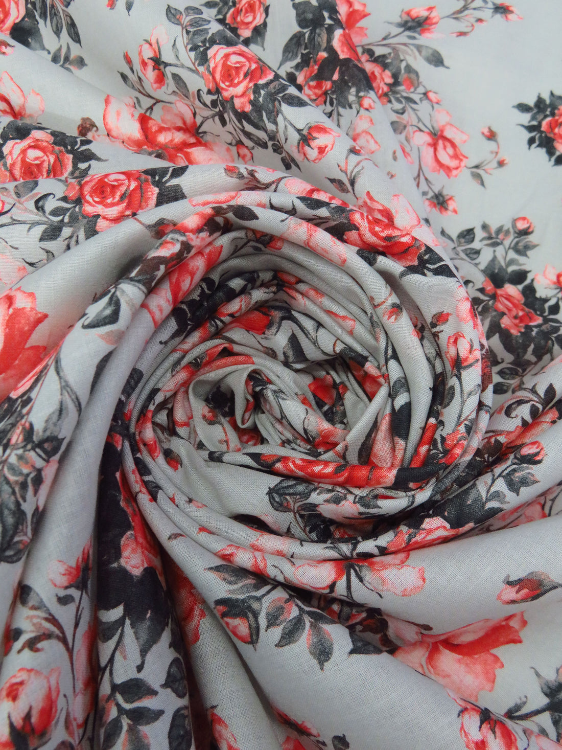 Light Gray/Persian Red/Dark Charcoal 100% Cotton Rose Cluster Print Lawn 43W