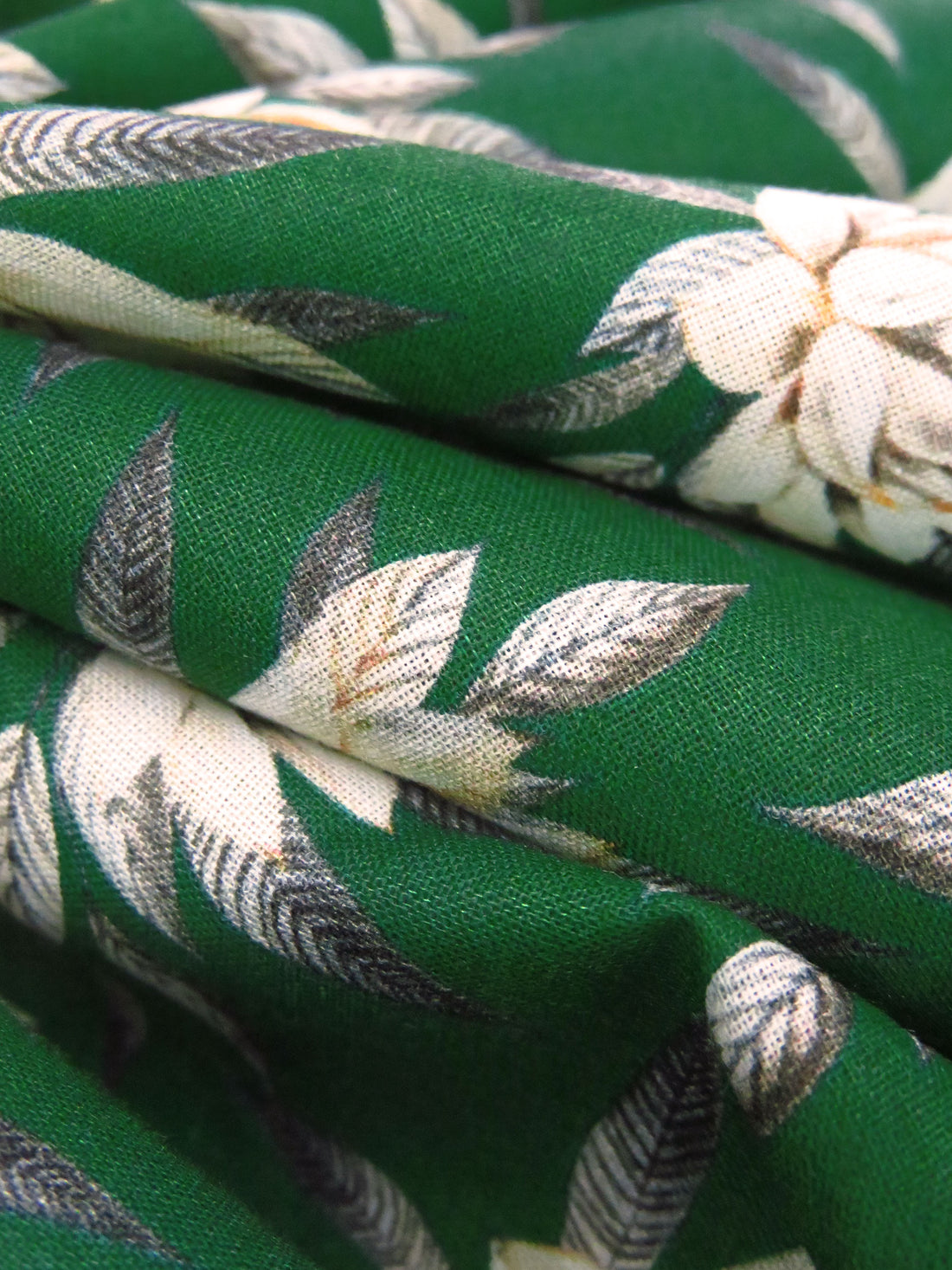 Forest Green/Topaz/Dark Gray/Multi 100% Cotton Floral Print Lawn 42W