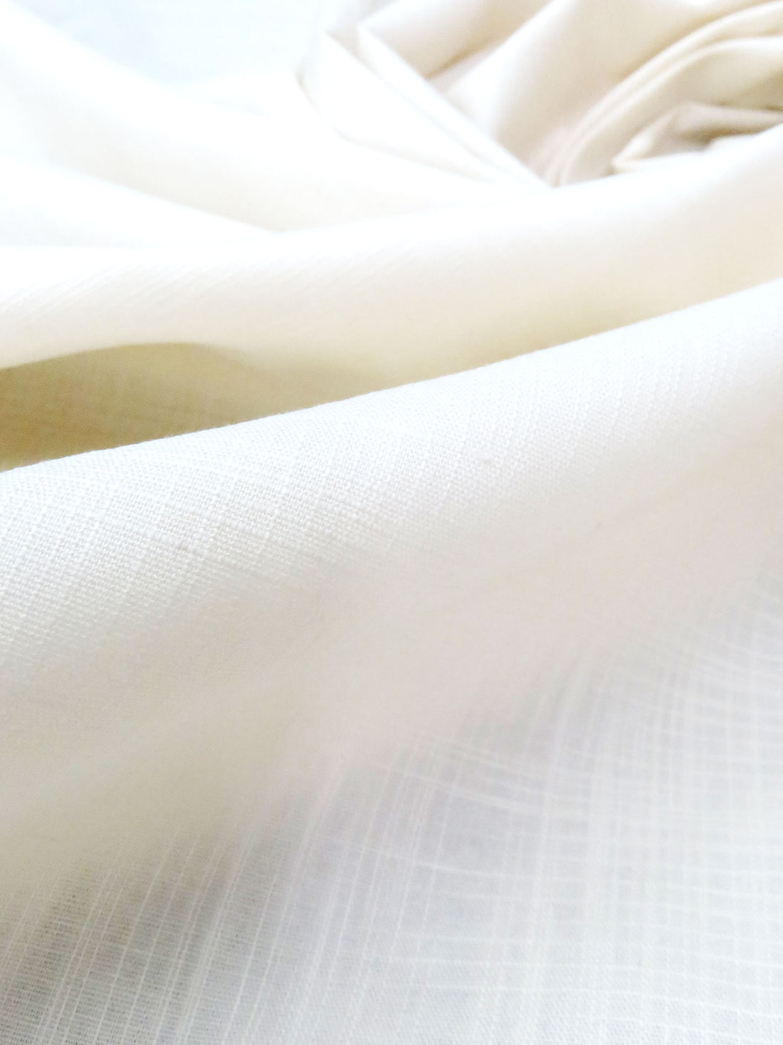 Fresh Cream Cotton/Lycra Novelty Cross-Hatch Weave Stretch Suiting 47W