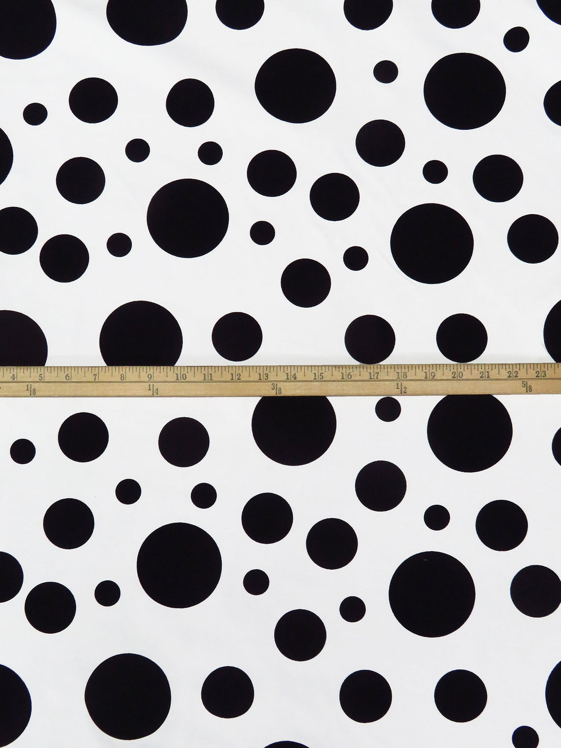 White/Black Rayon/Nylon/Lycra Various Spot Print Stretch Bengaline Suiting 58W