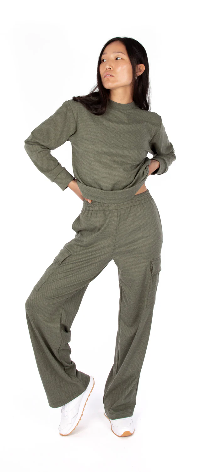 Jalie Patterns - Roxanne Cargo Shorts & Sweatpants #4457 - Women/Girls Sizes