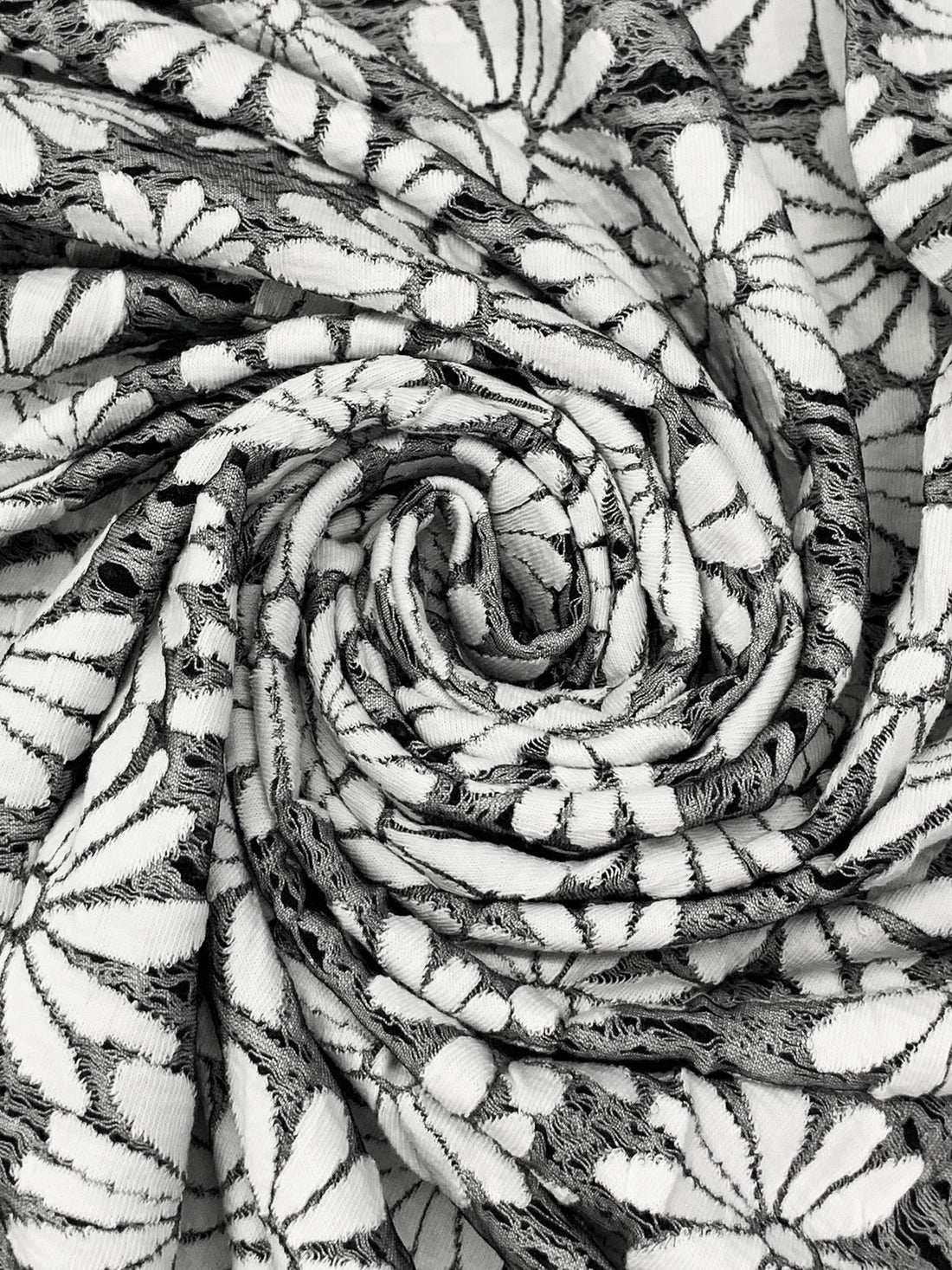 White/Gray/Black Cotton/Polyester/Lycra Daisy Weave Jacquard Double Knit 58W